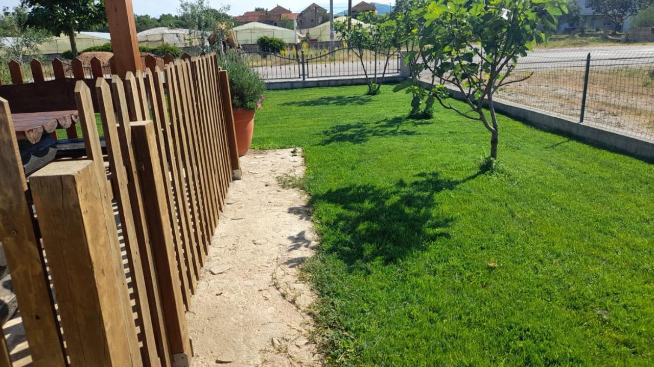 Apartment Kravica Liyubuşka Dış mekan fotoğraf