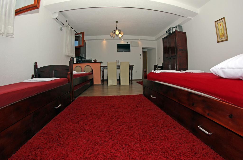 Apartment Kravica Liyubuşka Dış mekan fotoğraf