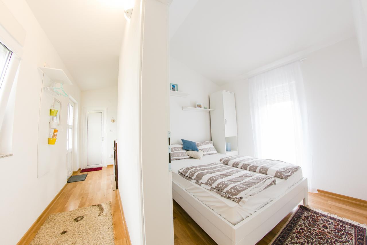 Apartment Kravica Liyubuşka Dış mekan fotoğraf