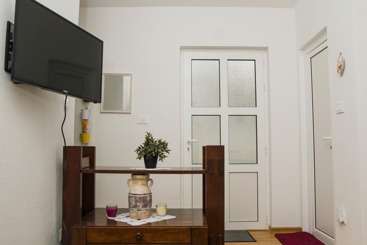 Apartment Kravica Liyubuşka Dış mekan fotoğraf